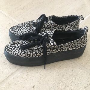 Platform Flower Shoes
